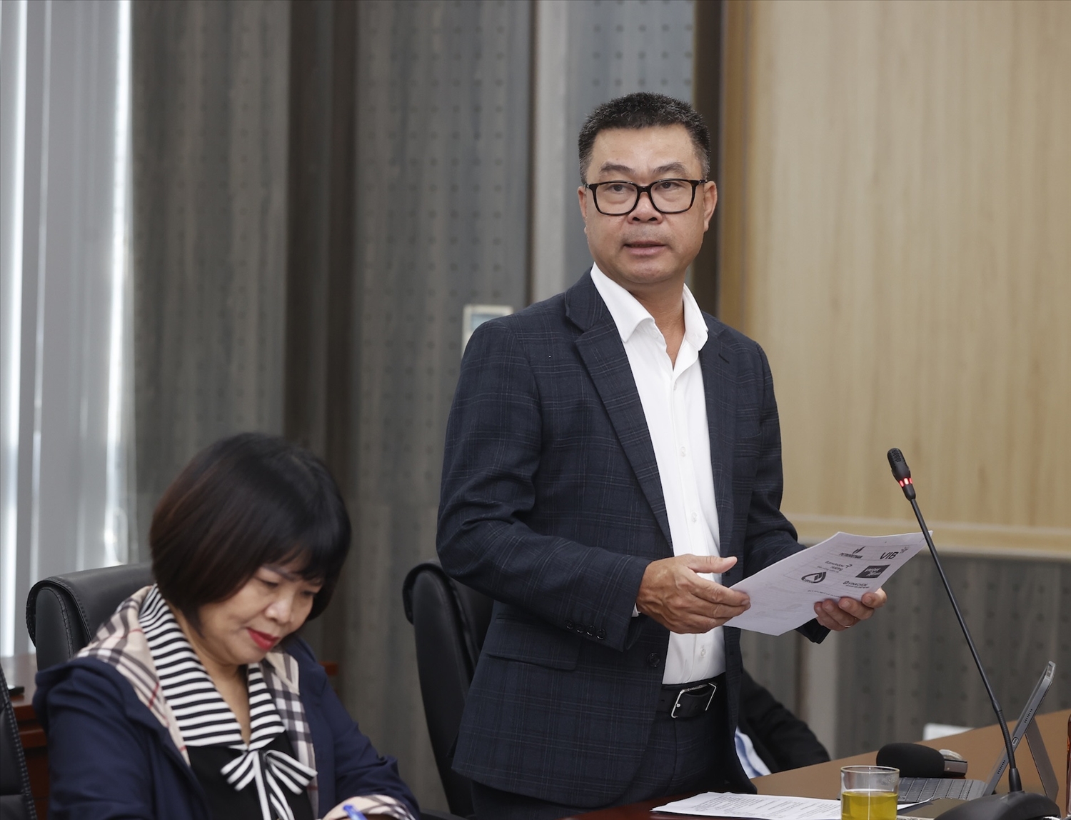 Ông Nguyễn Văn Bá, Tổng Biên tập Báo VietNamNet, Phó trưởng Ban Thường trực Ban Tổ chức Lễ Tuyên dương năm 2025 thông tin tại buổi gặp mặt báo chí. Ảnh: Phạm Hải