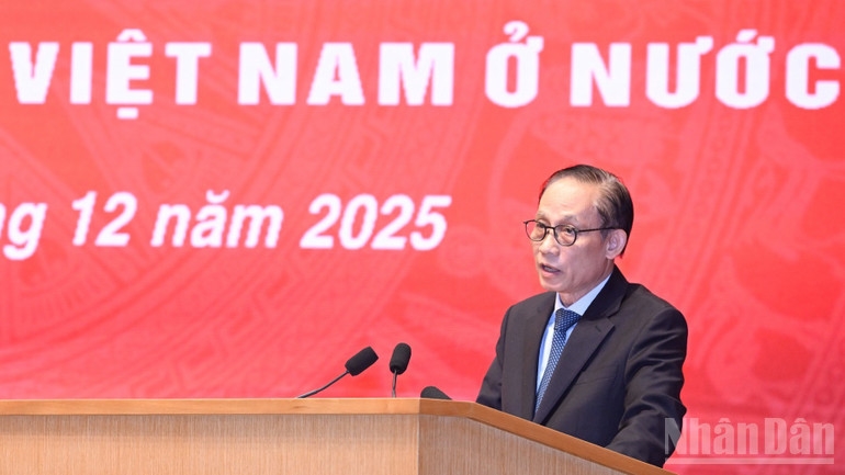 Bộ trưởng Ngoại giao Lê Hoài Trung phát biểu ý kiến tại hội nghị. (Ảnh: Trần Hải)