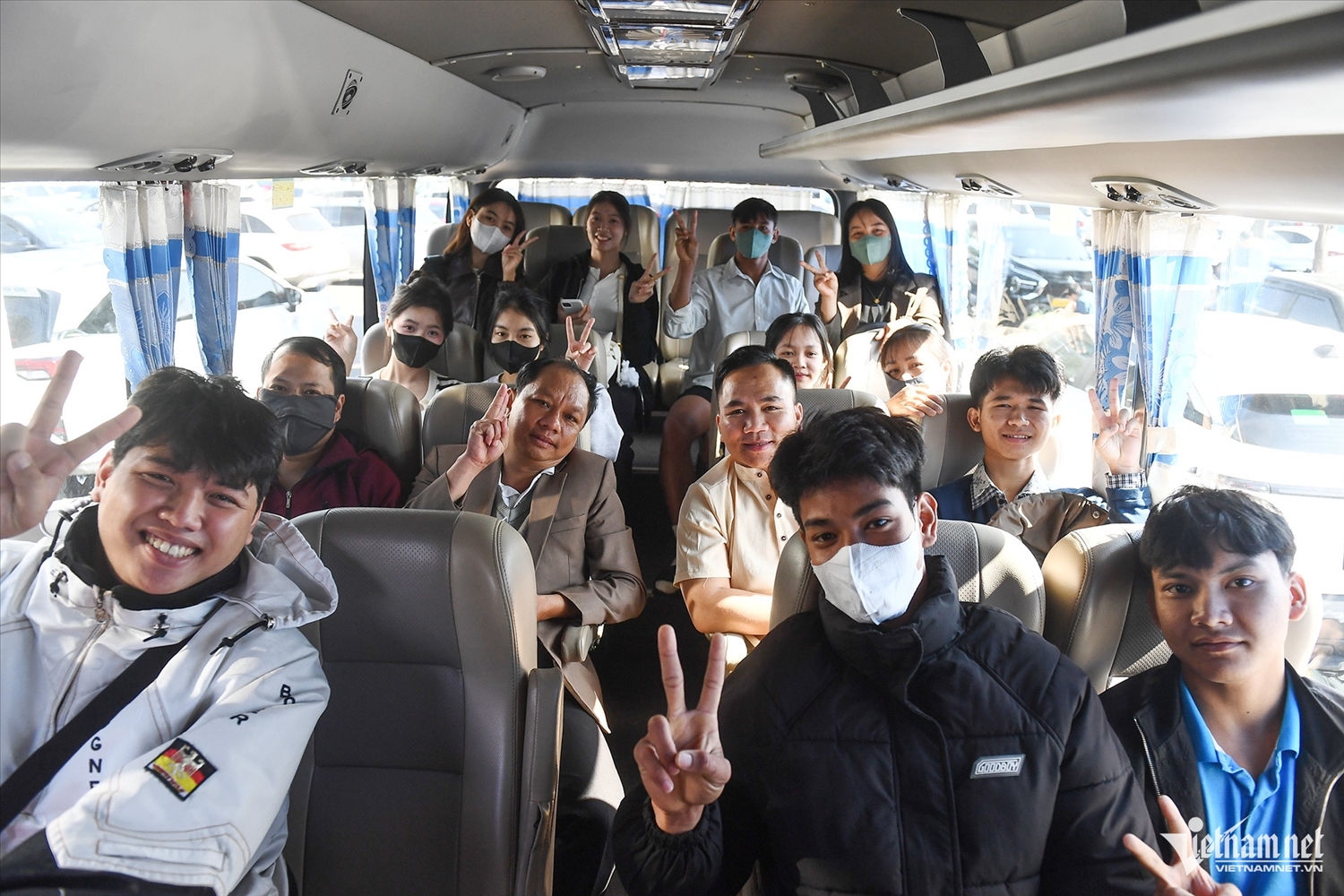 Học sinh, sinh viên, thanh niên DTTS đến Hà Nội, chuẩn bị dự Lễ Tuyên dương 5