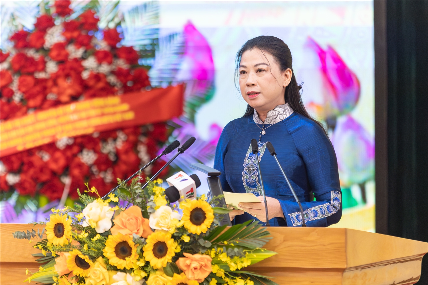 Phó Bí thư Thường trực Tỉnh ủy Tuyên Quang Lê Thị Kim Dung phát biểu chỉ đạo tại Hội nghị