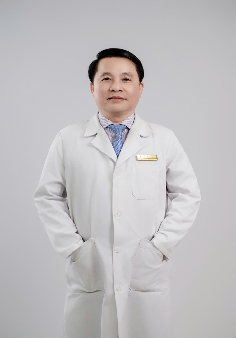 Chân dung TS.BS Tôn Thất Trí Dũng