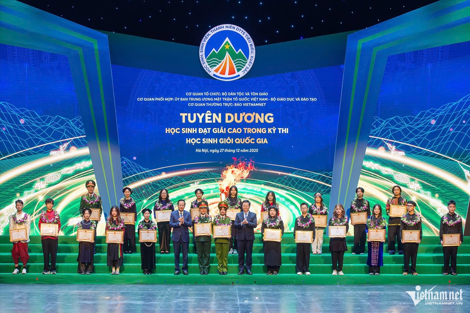 Lễ tuyên dương học sinh, sinh viên, thanh niên DTTS xuất sắc, tiêu biểu 2025 5