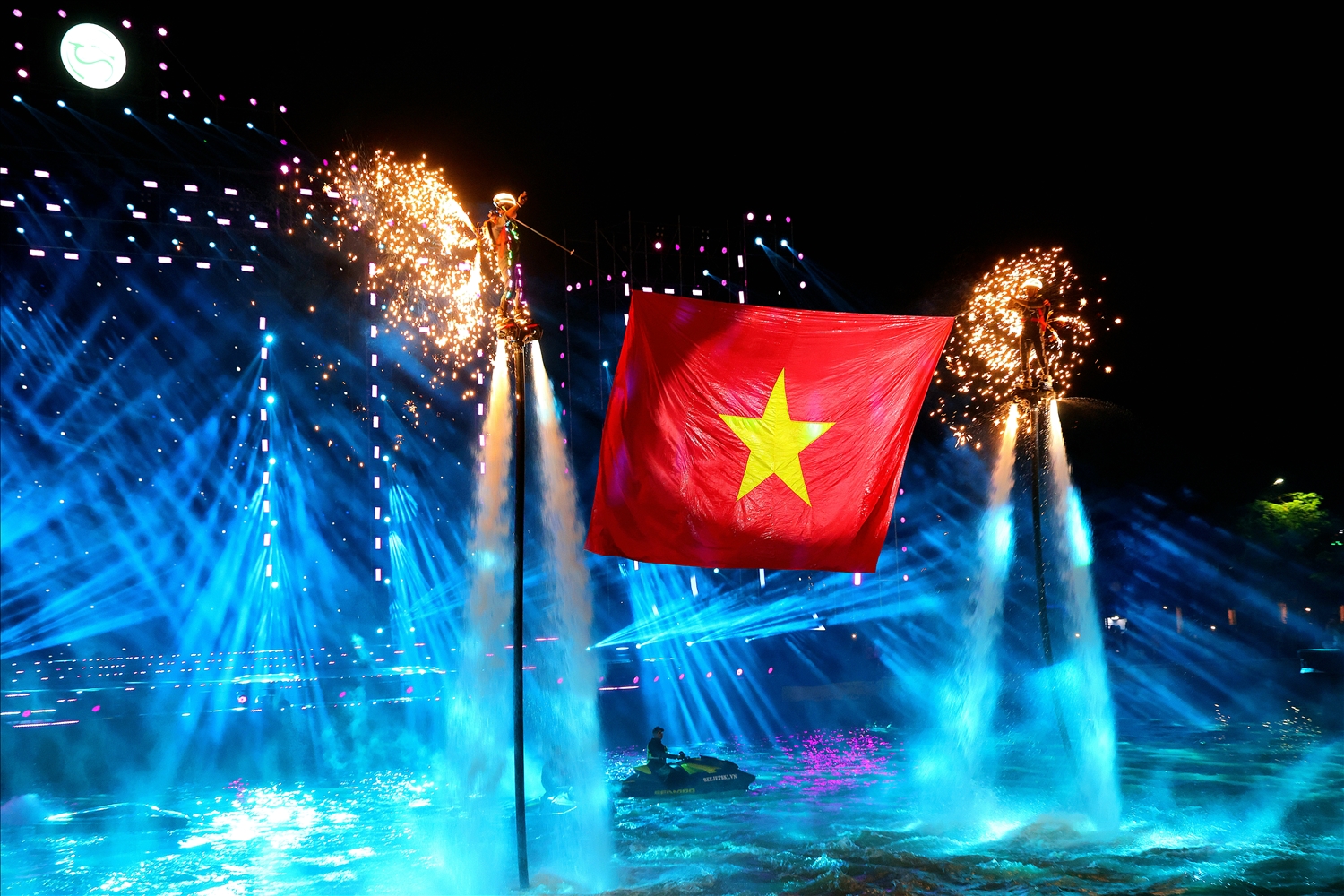 Qua chương trình, hình ảnh sắc màu sông nước được khắc họa sinh động, gửi gắm thông điệp về một Cần Thơ﻿ năng động, sáng tạo, giàu bản sắc và phát triển bền vững.