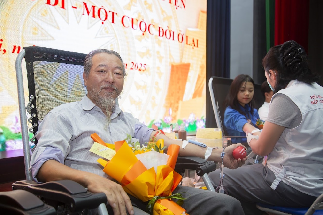 (TIN PV) "Một giọt máu cho đi - Một cuộc đời ở lại" 5