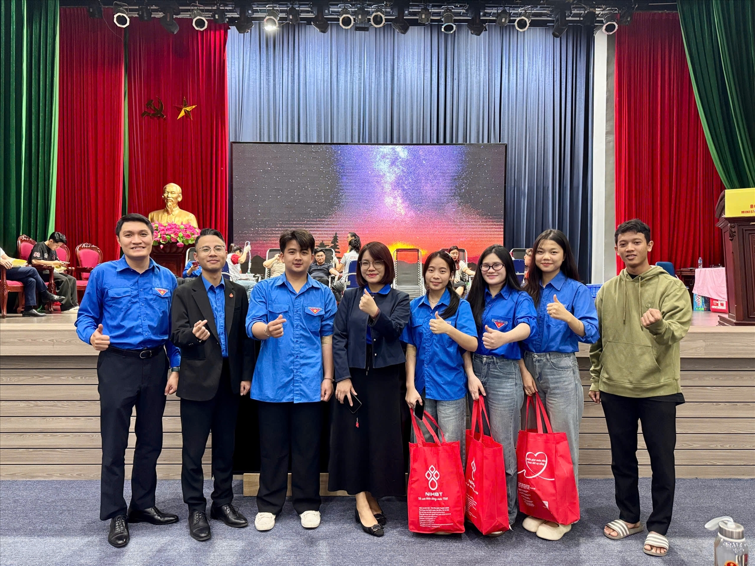 (TIN PV) "Một giọt máu cho đi - Một cuộc đời ở lại" 7