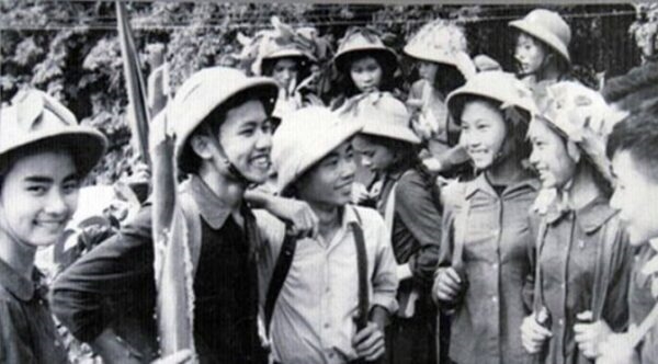 Thanh niên xung phong có nhiều đóng góp to lớn trong 2 cuộc kháng chiến của dân tộc. (Ảnh: Tư liệu)
