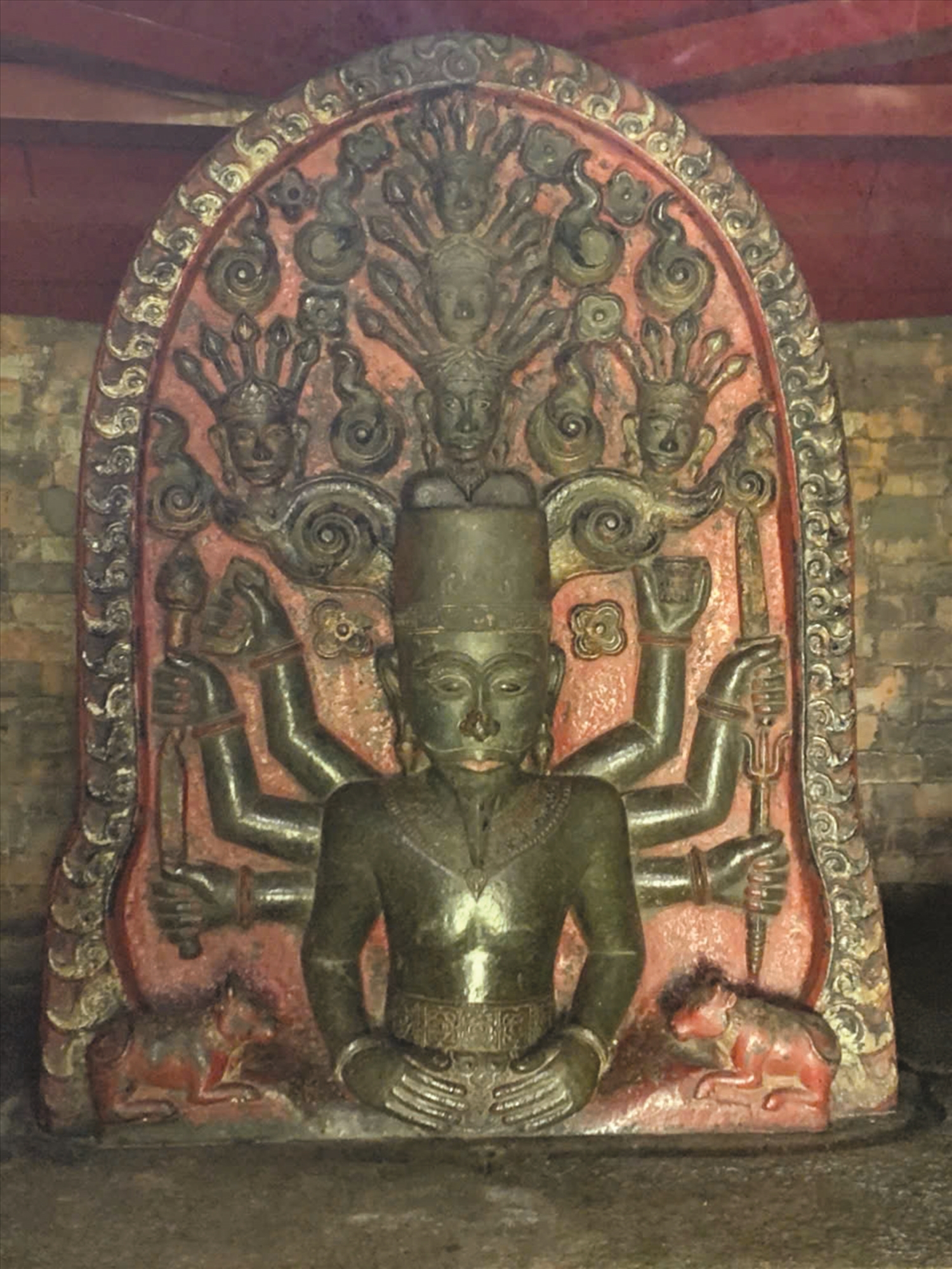 Phù điệu Vua Pô Rômê niên đại thế kỷ XVII