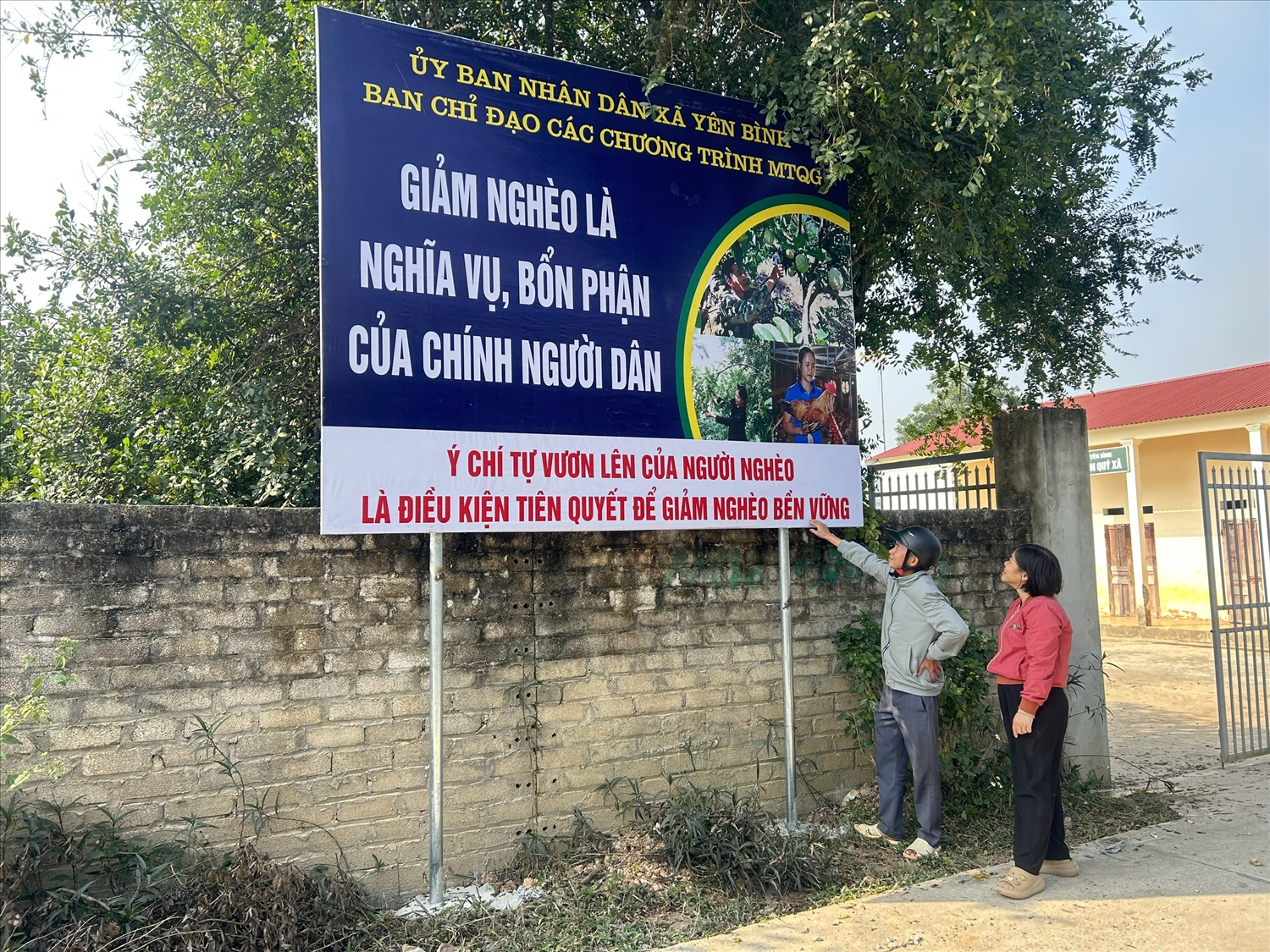 Thông qua đa dạng các hình thức thông tin, tuyên truyền đã khơi dậy tinh thần tự lực, tự cường, giúp đồng bào DTTS vươn lên thoát nghèo