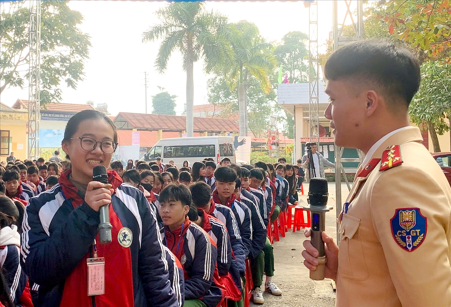 Chương trình tuyên truyền, phổ biến giáo dục pháp luật cho hơn 600 học sinh của trường THPT Văn Quan