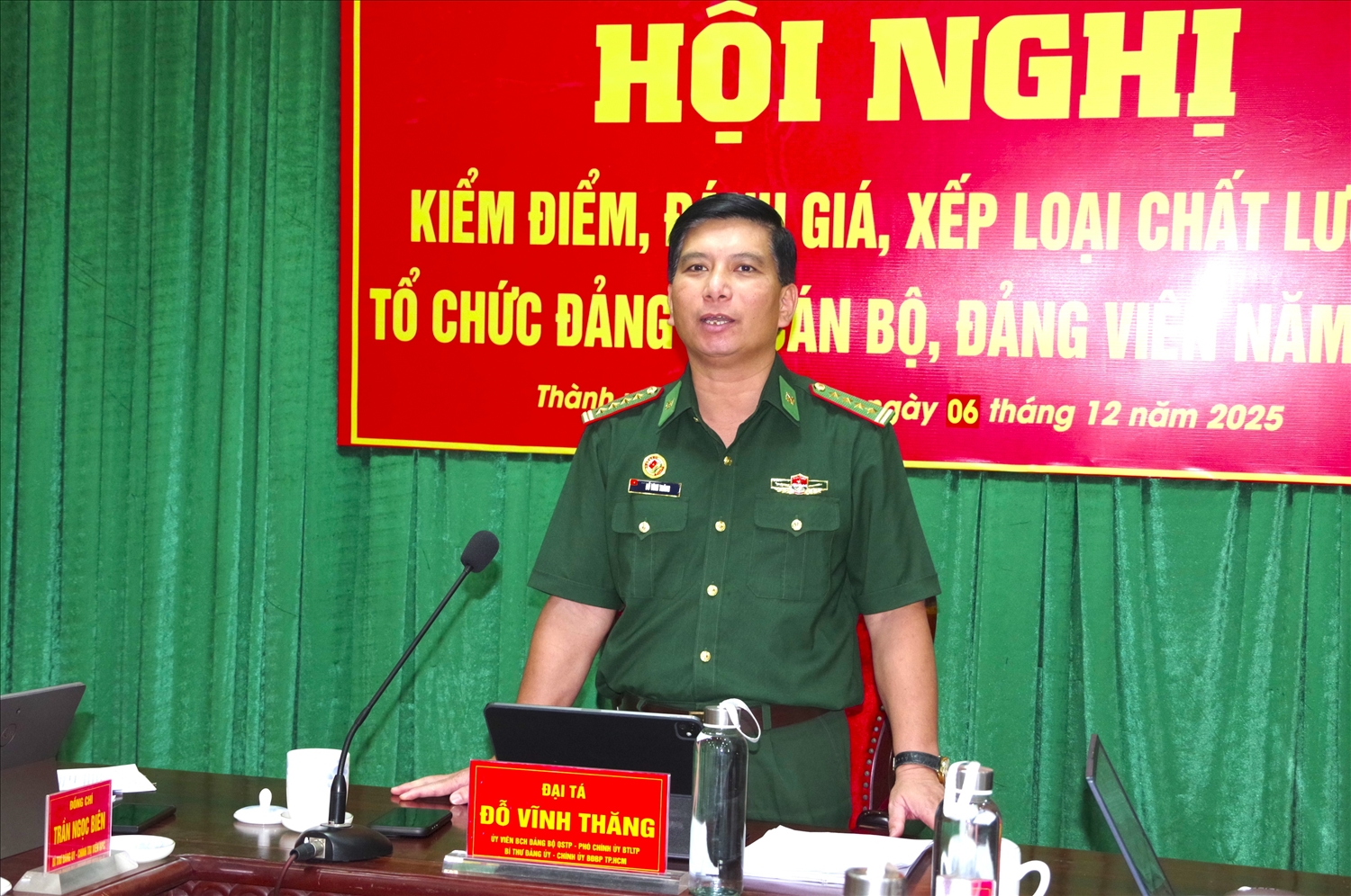 Đại tá Đỗ Vĩnh Thăng phát biểu chỉ đạo tại hội nghị 