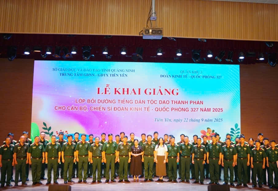 Lễ khai giảng lớp bồi dưỡng tiếng Dao Thanh Phán cho cán bộ chiến sĩ đoàn kinh tế - quốc phòng 327 năm 2025