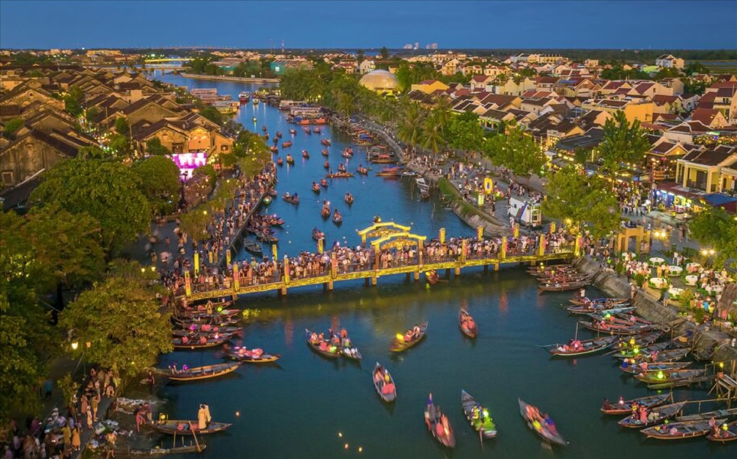 Phố cổ Hội An được vinh danh “Điểm đến Thành phố văn hóa hàng đầu châu Á 2025”, trở thành một thương hiệu du lịch nổi tiếng thế giới.