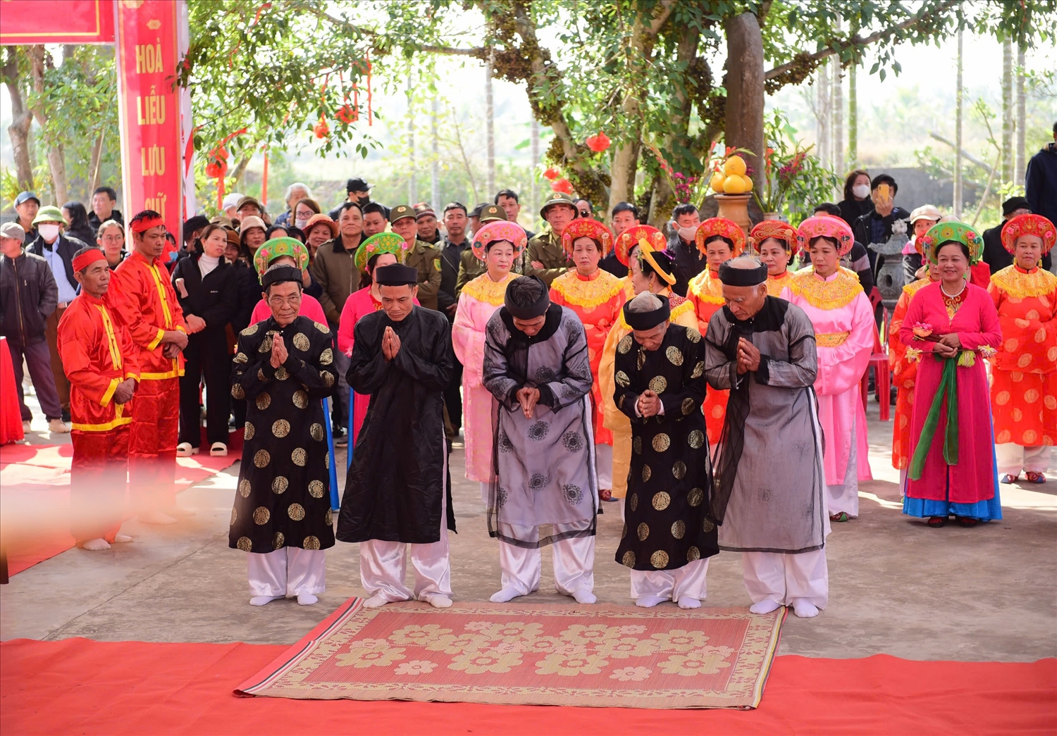 Như thường lệ, Lễ hội Minh Thề được tổ chức ngay trong ngày đầu tiên của Hội làng Hoà Liễu kéo dài trong 3 ngày (14, 15 và 16 tháng Giêng). 