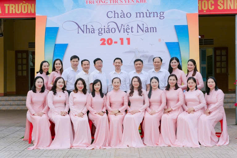 Tất cả giáo viên trường THCS Yên Khê, huyện Con Cuông, Nghệ An làm đơn xin dạy thêm miễn phí cho học sinh để các em không đứt gãy việc học tập