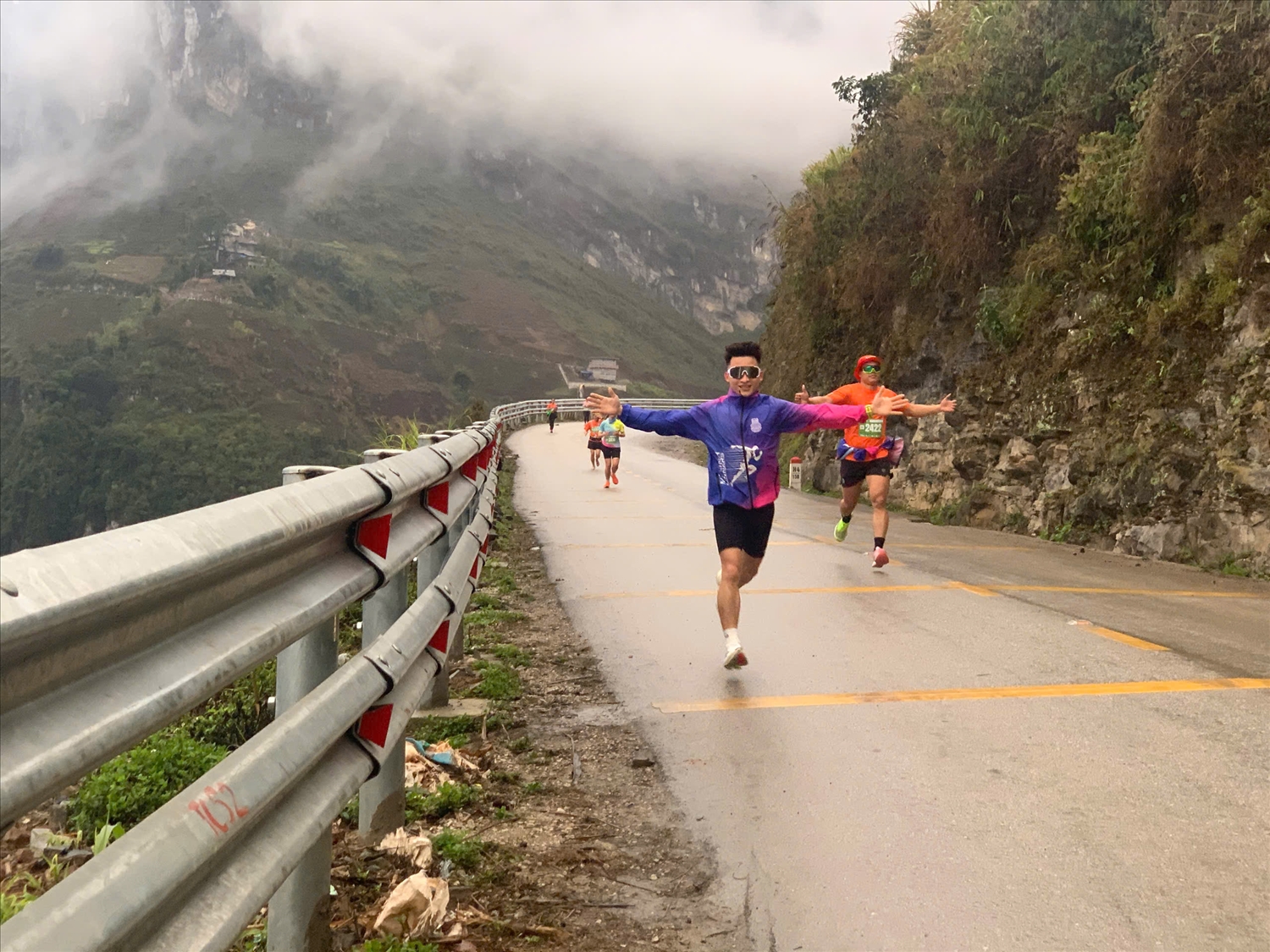 (Tin CTV) Hà Giang: Khai mạc Giải Marathon quốc tế “Chạy trên cung đường Hạnh Phúc” 2