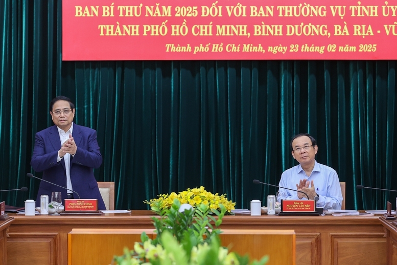 Thủ tướng Phạm Minh Chính chủ trì Hội nghị công bố quyết định kiểm tra năm 2025 đối với các Ban Thường vụ Thành ủy, Tỉnh ủy các địa phương: TPHCM, Bình Dương, Bà Rịa-Vũng Tàu - Ảnh: VGP/Nhật Bắc