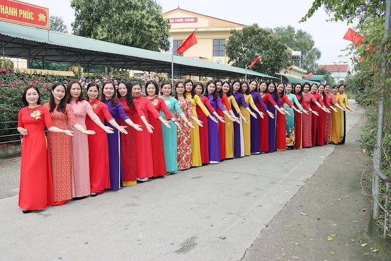 Trung ương Hội LHPN Việt Nam phát động "Tuần lễ Áo dài" trên phạm vi toàn quốc nhằm khơi dậy trách nhiệm gìn giữ, phát huy di sản văn hóa Việt Nam