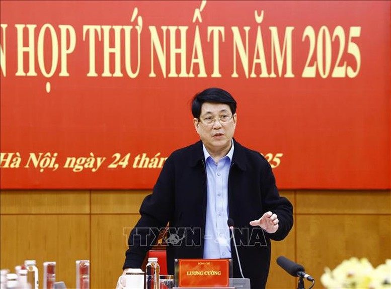 Chủ tịch nước Lương Cường phát biểu tại Phiên họp thứ nhất năm 2025 Ban Chỉ đạo Cải cách Tư pháp Trung ương. Ảnh: TTXVN