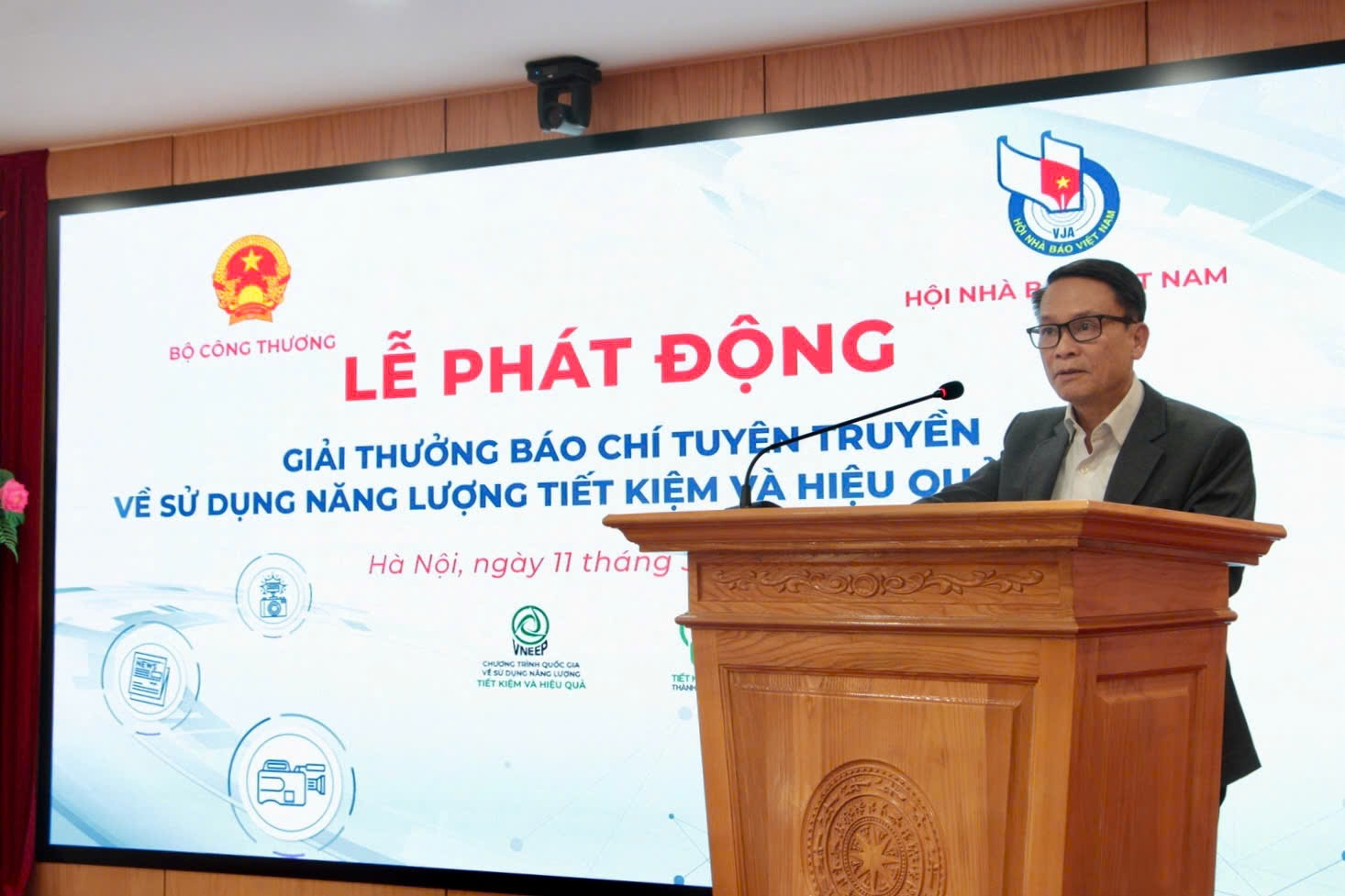 Ông Nguyễn Đức Lợi - Phó Chủ tịch Thường trực Hội Nhà báo Việt Nam phát biểu tại lễ phát động