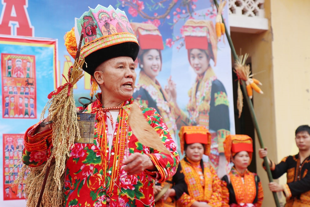 Ông Triệu Sinh Học, Người có uy tín thôn Nà Hin trong phần lễ cúng cầu mùa 