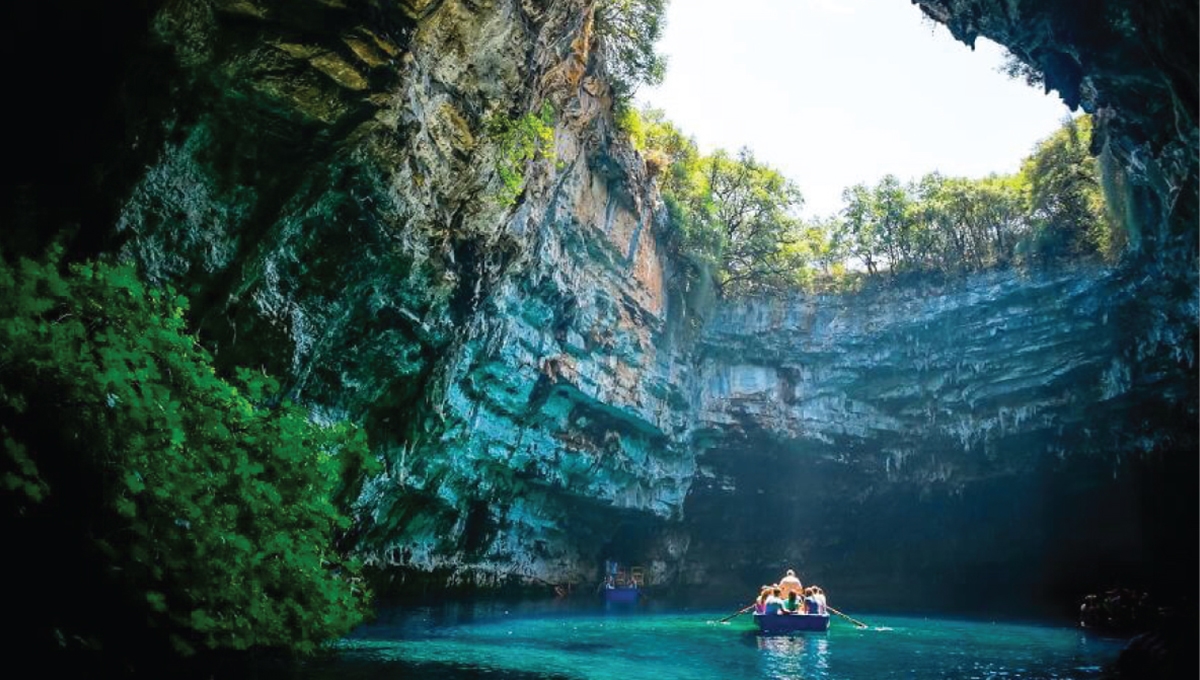 Điểm đến Phong Nha của Việt Nam đứng đầu khu vực, phù hợp cho những ai yêu thích khám phá vẻ đẹp thiên nhiên.