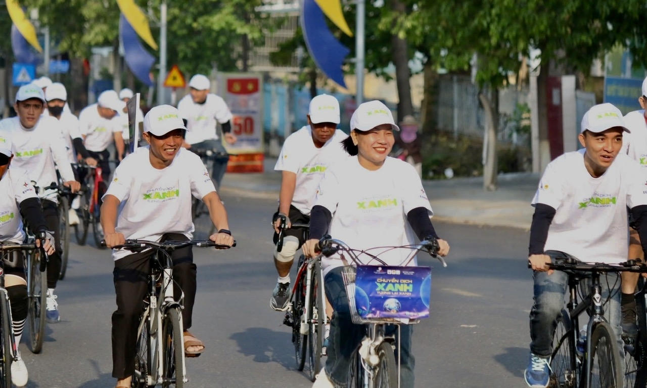 Với thông điệp “Chuyển dịch xanh - Tương lai xanh”, “Tiết kiệm điện - Thành thói quen”, PC Kon Tum mong muốn phong trào tiết kiệm điện tiếp tục có sức lan tỏa mạnh mẽ trong cộng đồng