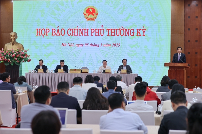 Quang cảnh họp báo