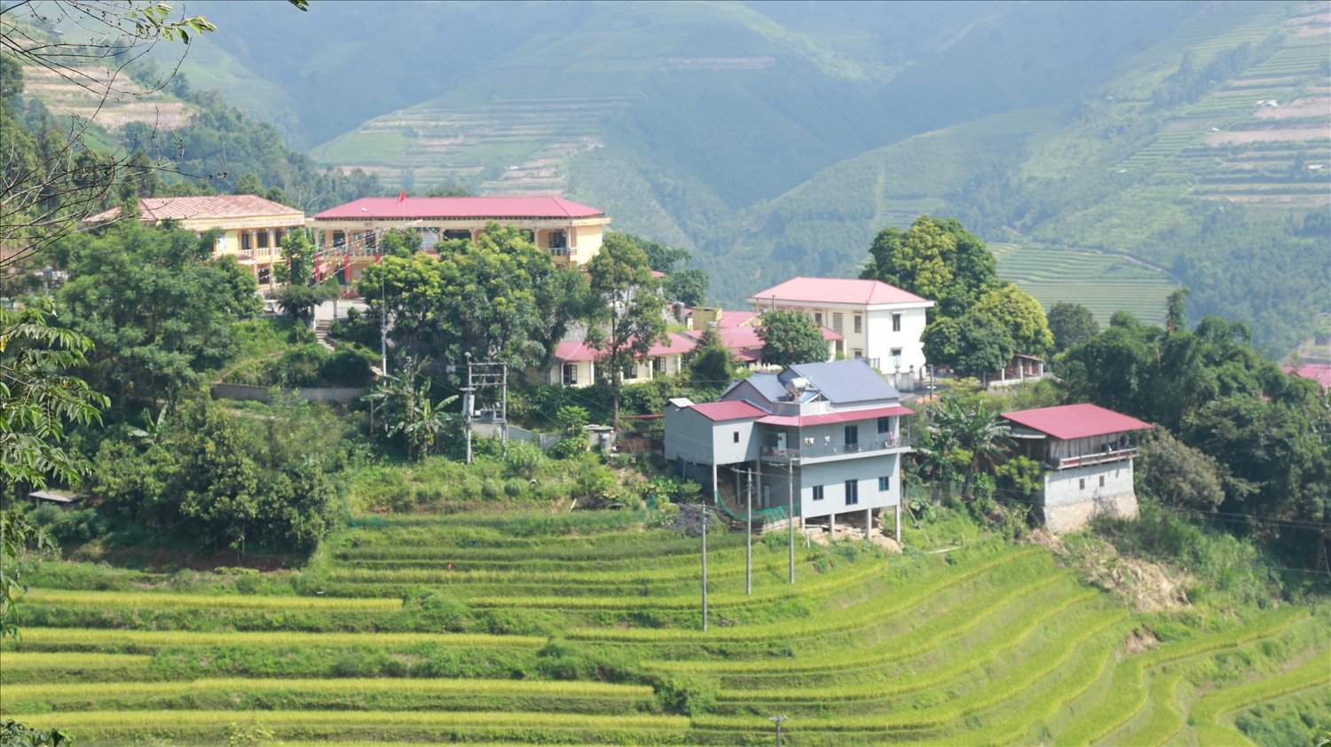 Nguồn lực từ các Chương trình MTQG đã và đang góp phần thay đổi bộ mặt nông thôn vùng cao của tỉnh Lào Cai