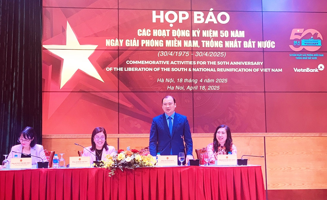 Ủy viên dự khuyết Ban chấp hành Trung ương Đảng, Thứ trưởng Thường trực Bộ Văn hóa, Thể thao và Du lịch Lê Hải Bình thông tin tại buổi Họp báo
