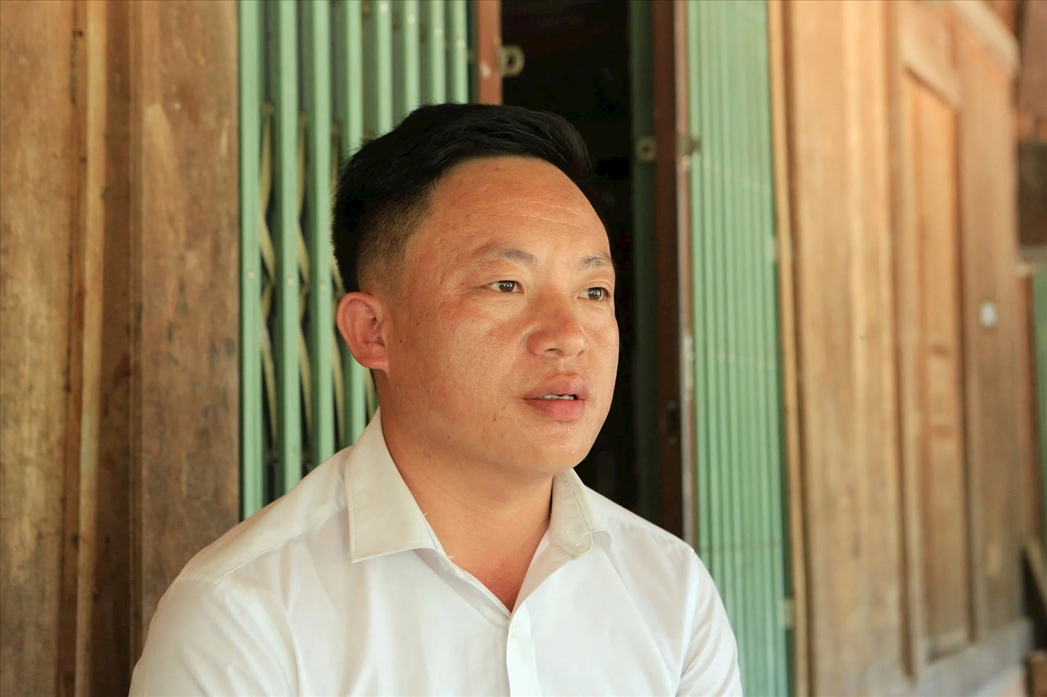 Sùng A Pó là người đầu tiên ở Tà Cóm đi học đại học
