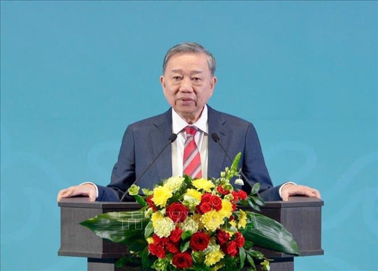 Tổng Bí thư Tô Lâm có bài phát biểu mang tựa đề “Vun đắp quan hệ hữu nghị truyền thống, Đối tác Chiến lược toàn diện Việt Nam – Liên bang Nga trong kỷ nguyên mới, vì hòa bình, hợp tác và phát triển”. Ảnh: TTXVN