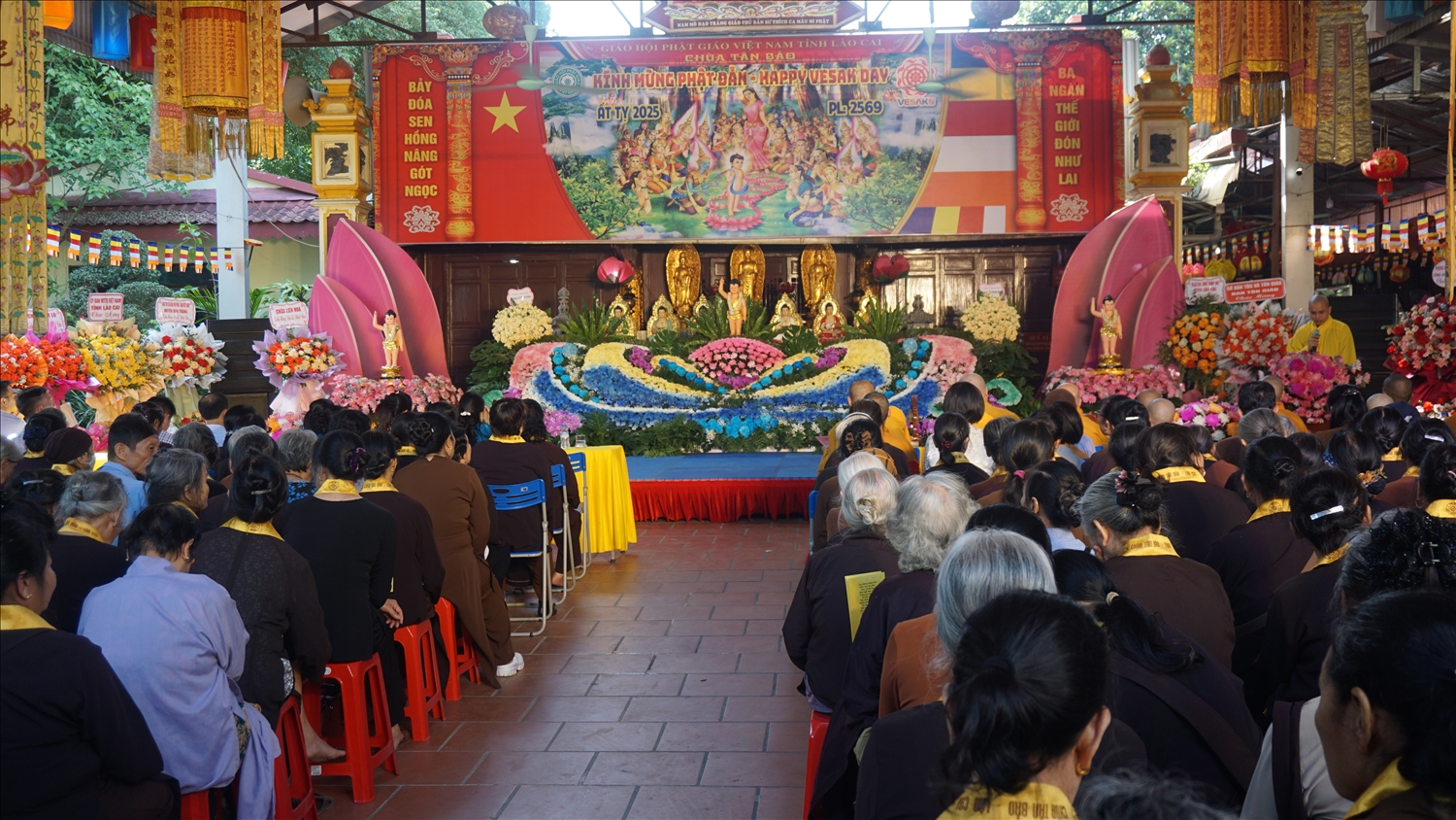 Đại lễ Phật đản Vesak 2025 được Ban Trị sự GHPGVN tỉnh Lào Cai tổ chức tại chùa Tân Bảo