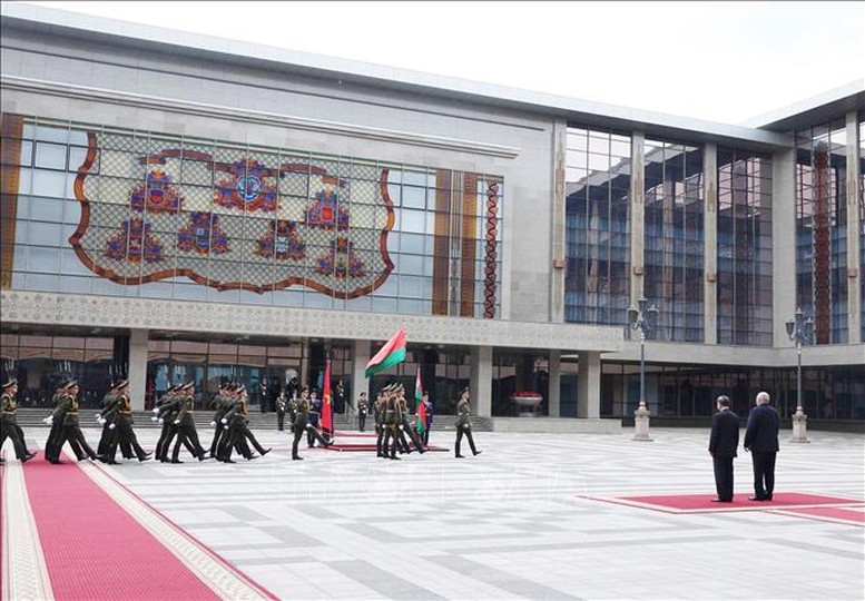 Lễ đón Tổng Bí thư Tô Lâm thăm cấp Nhà nước tới Cộng hòa Belarus được tổ chức trọng thể tại Cung Độc Lập ở thủ đô Minsk. Ảnh: TTXVN