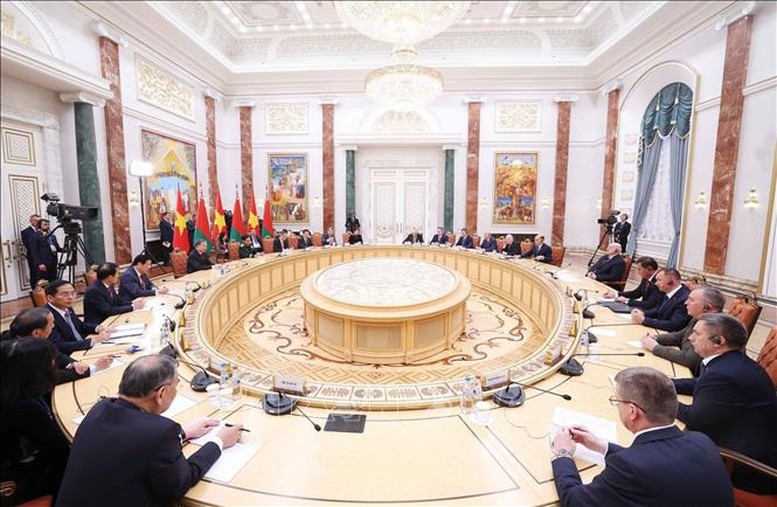 Tổng Bí thư Tô Lâm hội đàm chính thức với Tổng thống Belarus A.Lukashenko. Ảnh: TTXVN