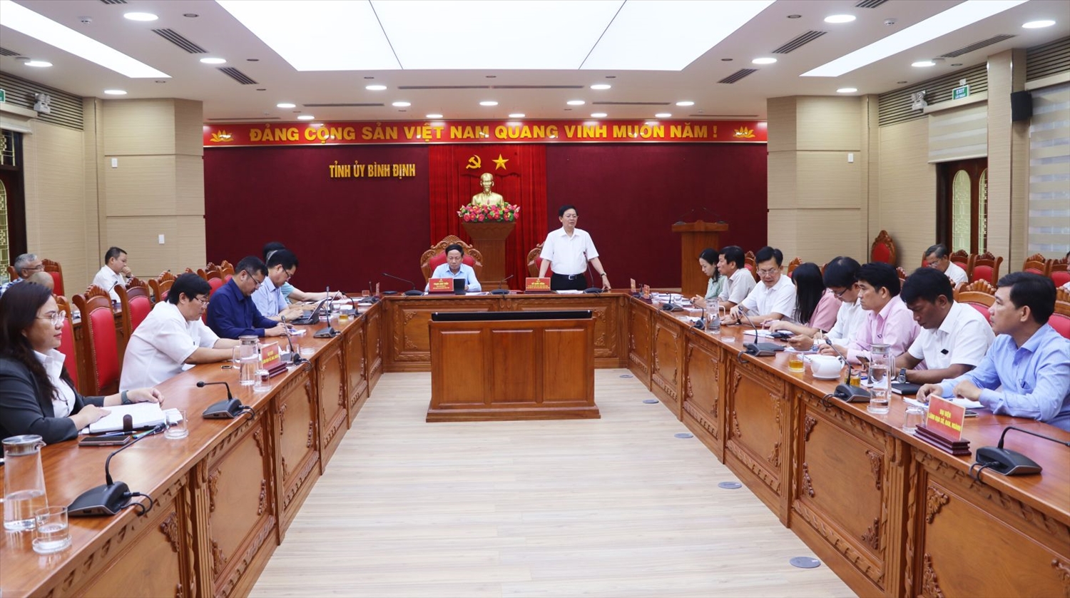 Quang cảnh phiên họp