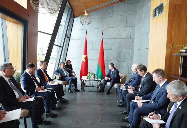 Tổng Bí thư Tô Lâm hội kiến Thủ tướng Belarus Aleksandr Turchin. Ảnh: Thống Nhất/TTXVN