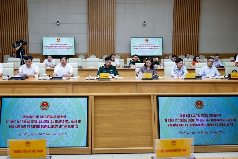 Lãnh đạo các bộ, ngành, cơ quan Trung ương; thành viên Ban Chỉ đạo 389 Quốc gia tham dự buổi làm việc - Ảnh: VGP/Nhật Bắc