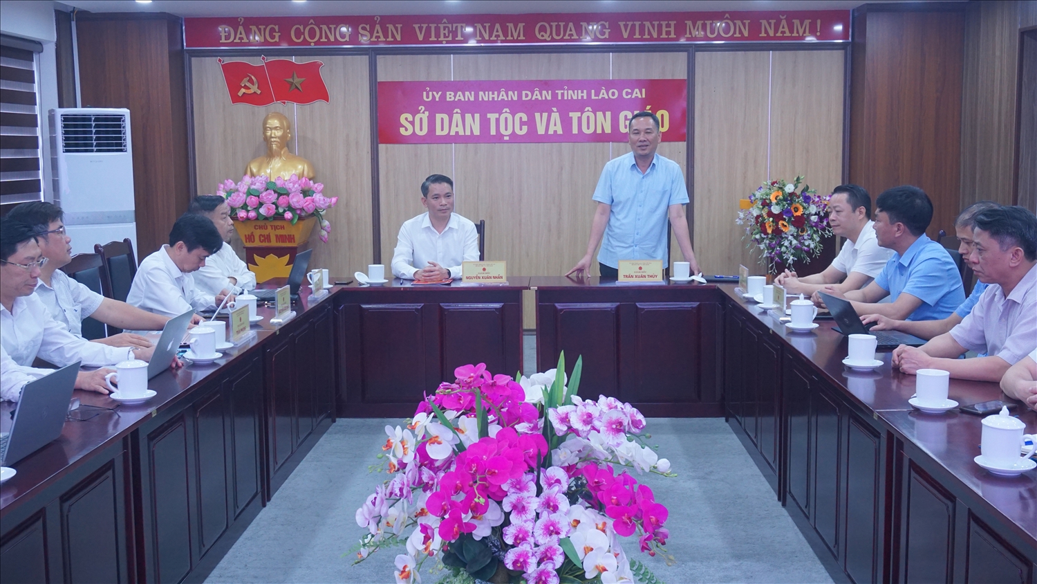 Lãnh đqạo Sở dân tộc và Tôn giáo Yên Bái cơ bản thống nhất phương án sáp nhập hai dơn vị