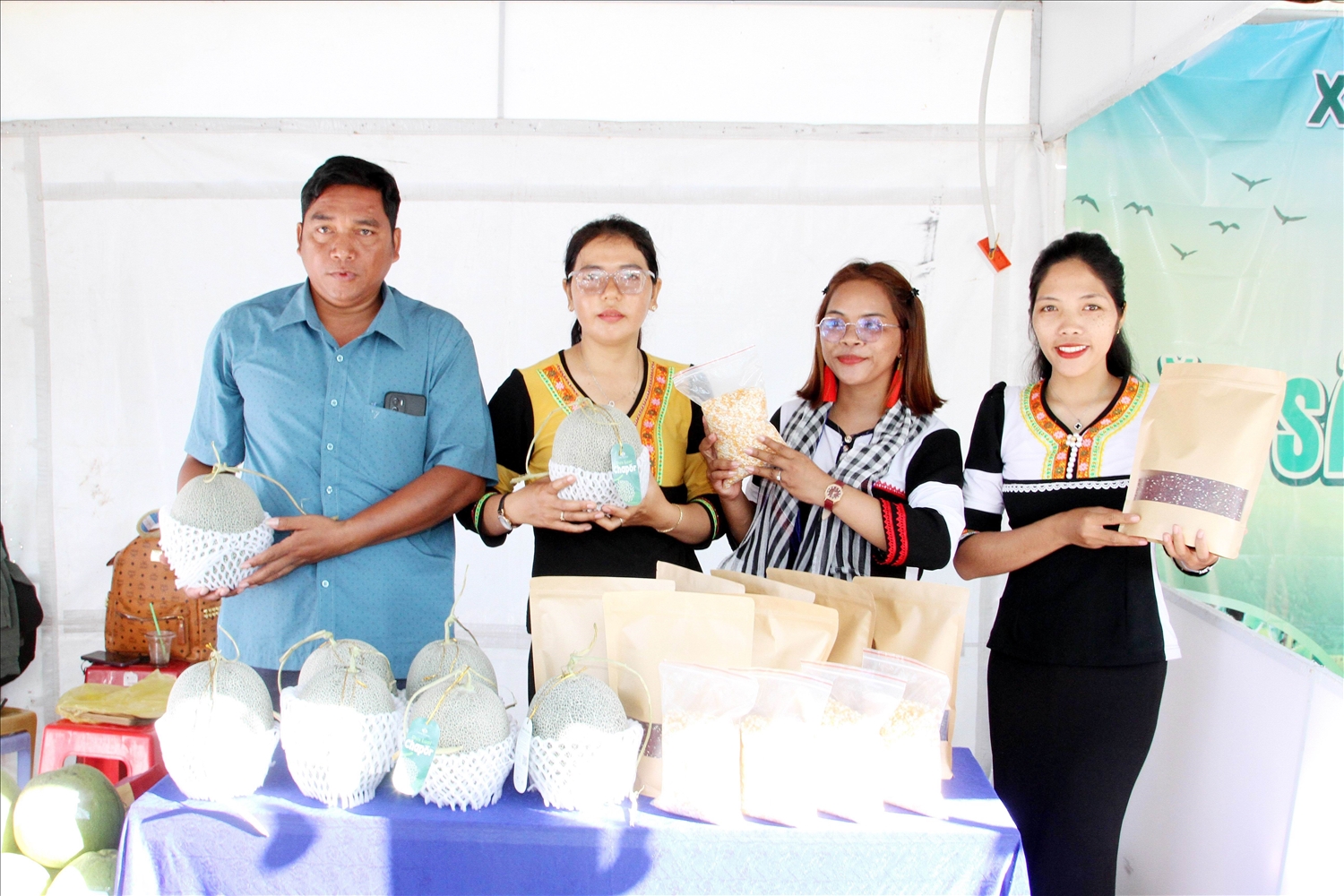 Nông sản đặc thù của đồng bào Raglay xã Phước Tân, huyện Bác Ái. 