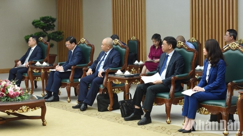 Lãnh đạo các bộ, ngành Việt Nam tham dự buổi tiếp. (Ảnh: TRẦN HẢI)