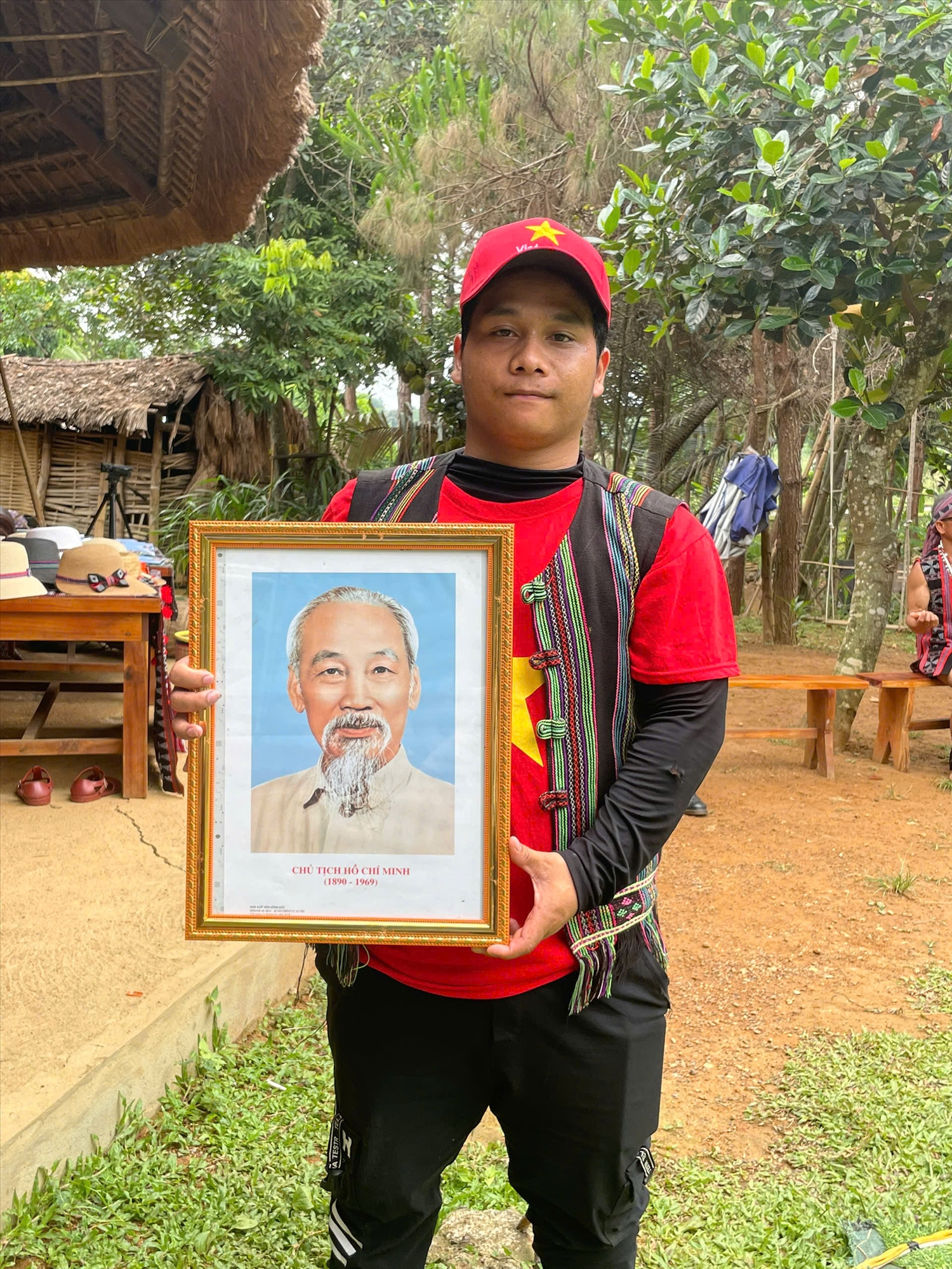 Hồ Văn Đôi, dân tộc Tà Ôi, sinh viên Học viện dân tộc