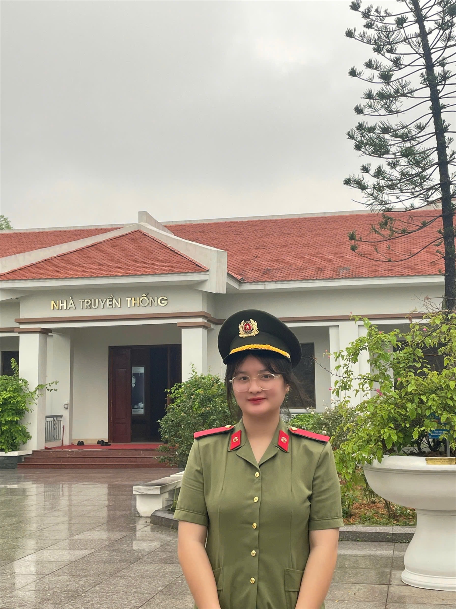 Lò Thị Thu Hoài, dân tộc Thái, sinh viên Học viện Quốc tế