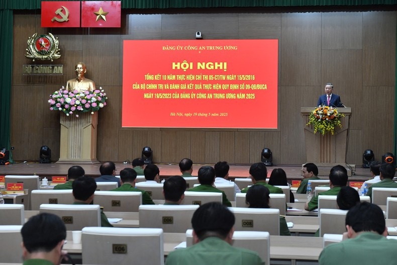 Toàn cảnh hội nghị. (Ảnh: ĐĂNG KHOA)