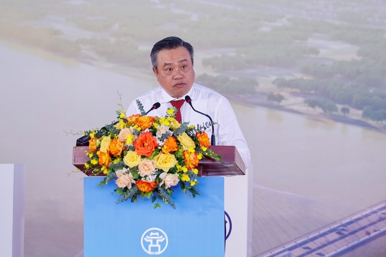 Chủ tịch UBND TP. Hà Nội Trần Sỹ Thanh phát biểu tại lễ khởi công - Ảnh: VGP/Nhật Bắc