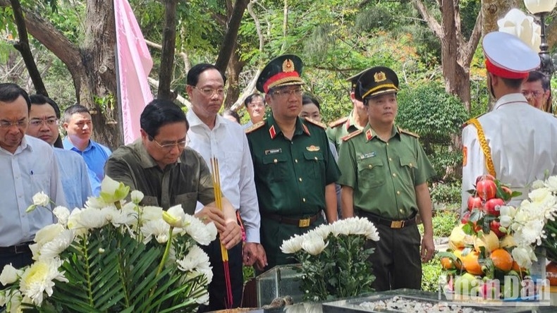  Thủ tướng Phạm Minh Chính tri ân các Anh hùng liệt sĩ, chiến sĩ cách mạng tại Côn Đảo 1
