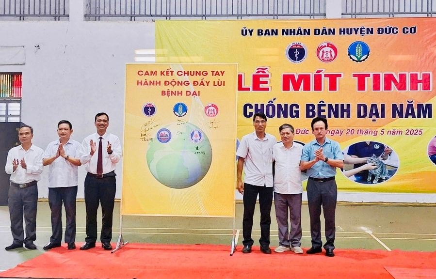 Lễ mít tinh phòng - chống bệnh dại năm 2025 tại huyện Đức Cơ. (Ảnh: GLO)