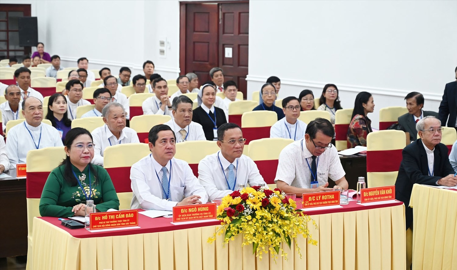 Các đại biểu tham dự Đại hội Thi đua yêu nước biểu dương người tốt, việc tốt trong đồng bào Công giáo tỉnh Sóc Trăng lần thứ VI (giai đoạn 2020-2025). Ảnh: Tấn Phát