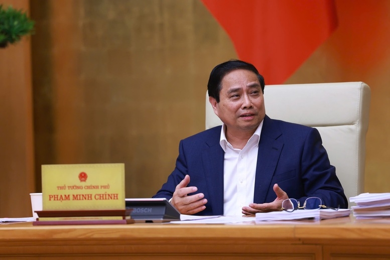 Thủ tướng Phạm Minh Chính yêu cầu cần tập trung nguồn lực, quyết tâm cơ bản hoàn thành việc tháo gỡ những ""điểm nghẽn" do quy định pháp luật ngay trong năm 2025 - Ảnh: VGP/Nhật Bắc