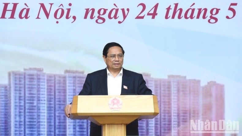Thủ tướng phát biểu chỉ đạo cuộc họp. (Ảnh: TRẦN HẢI)