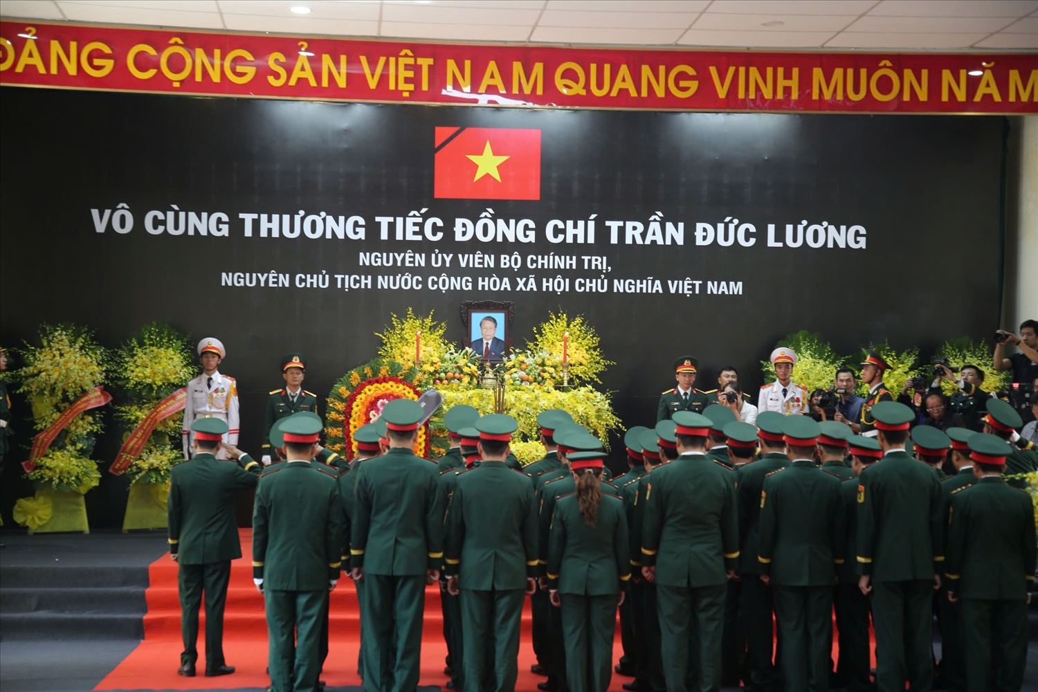 Lễ viếng Nguyên Chủ tịch nước Trần Đức Lương tại Quảng Ngãi.